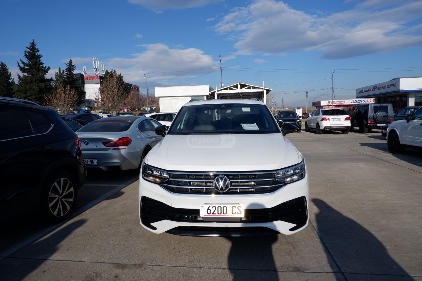 Volkswagen Tiguan 2022 — photo 2