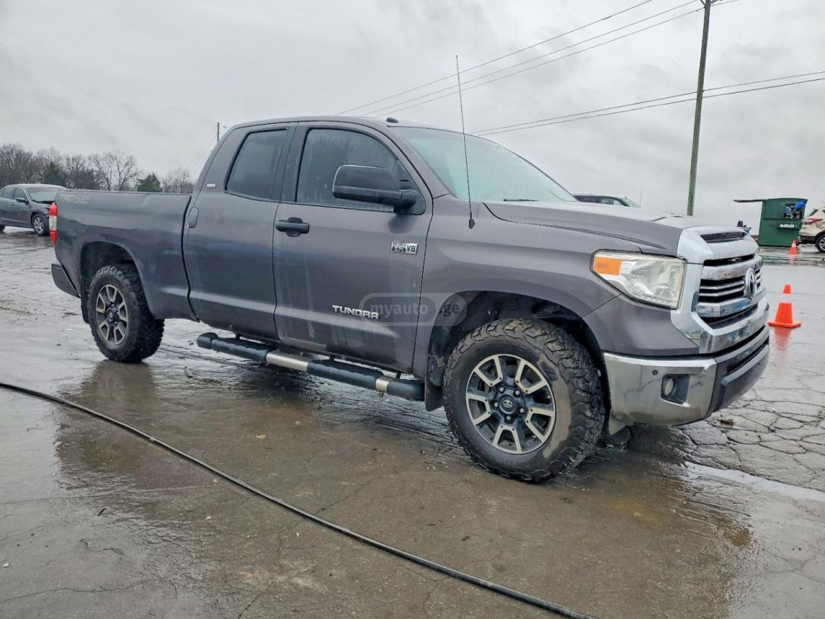 Toyota Tundra