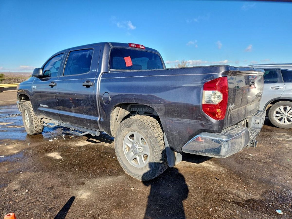 Toyota Tundra 2019 — photo 2