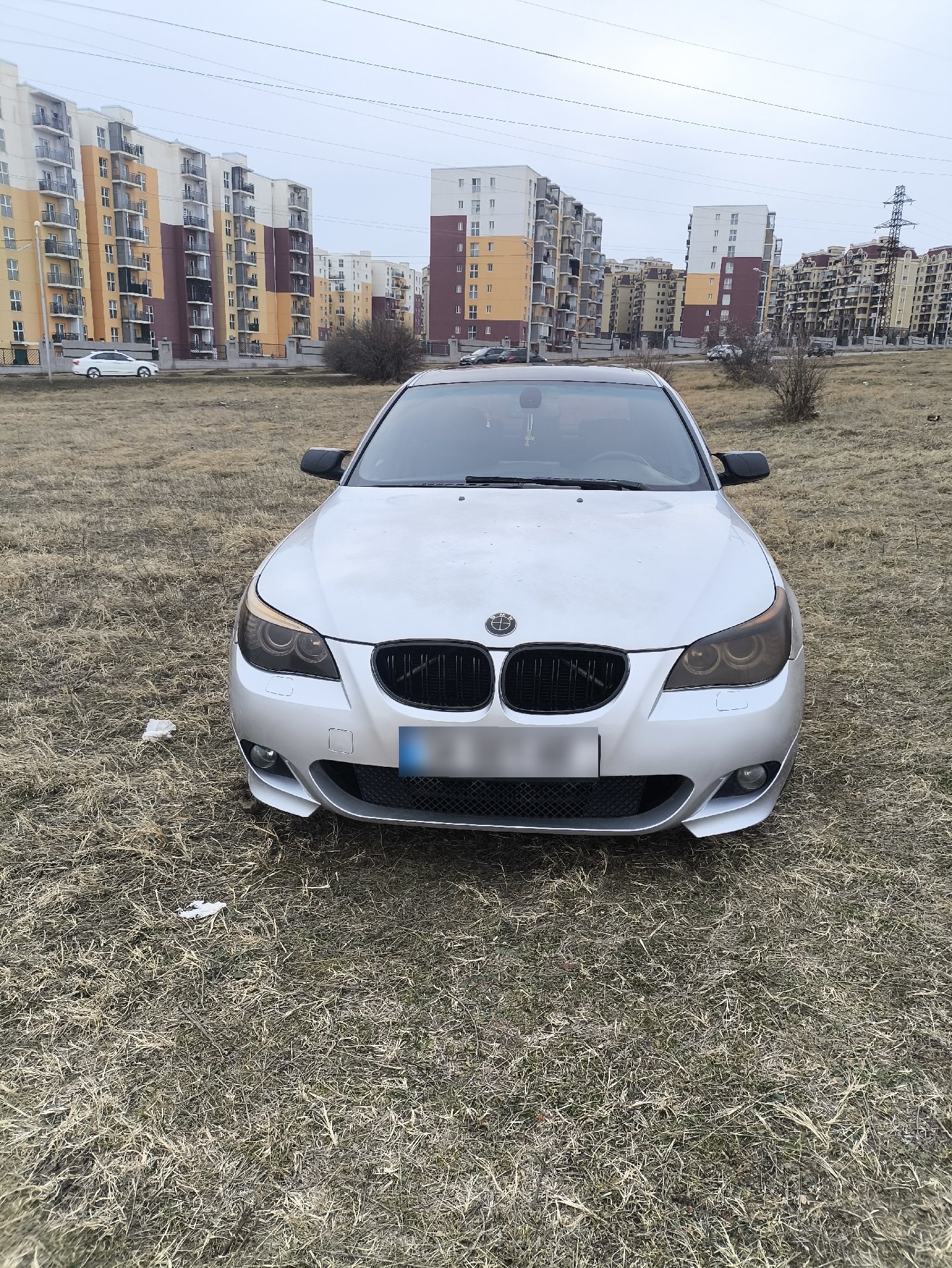 BMW 528