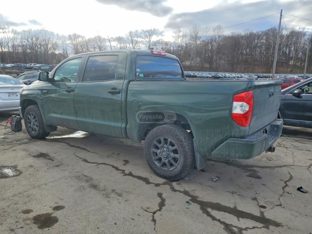Toyota Tundra 2021 — photo 2