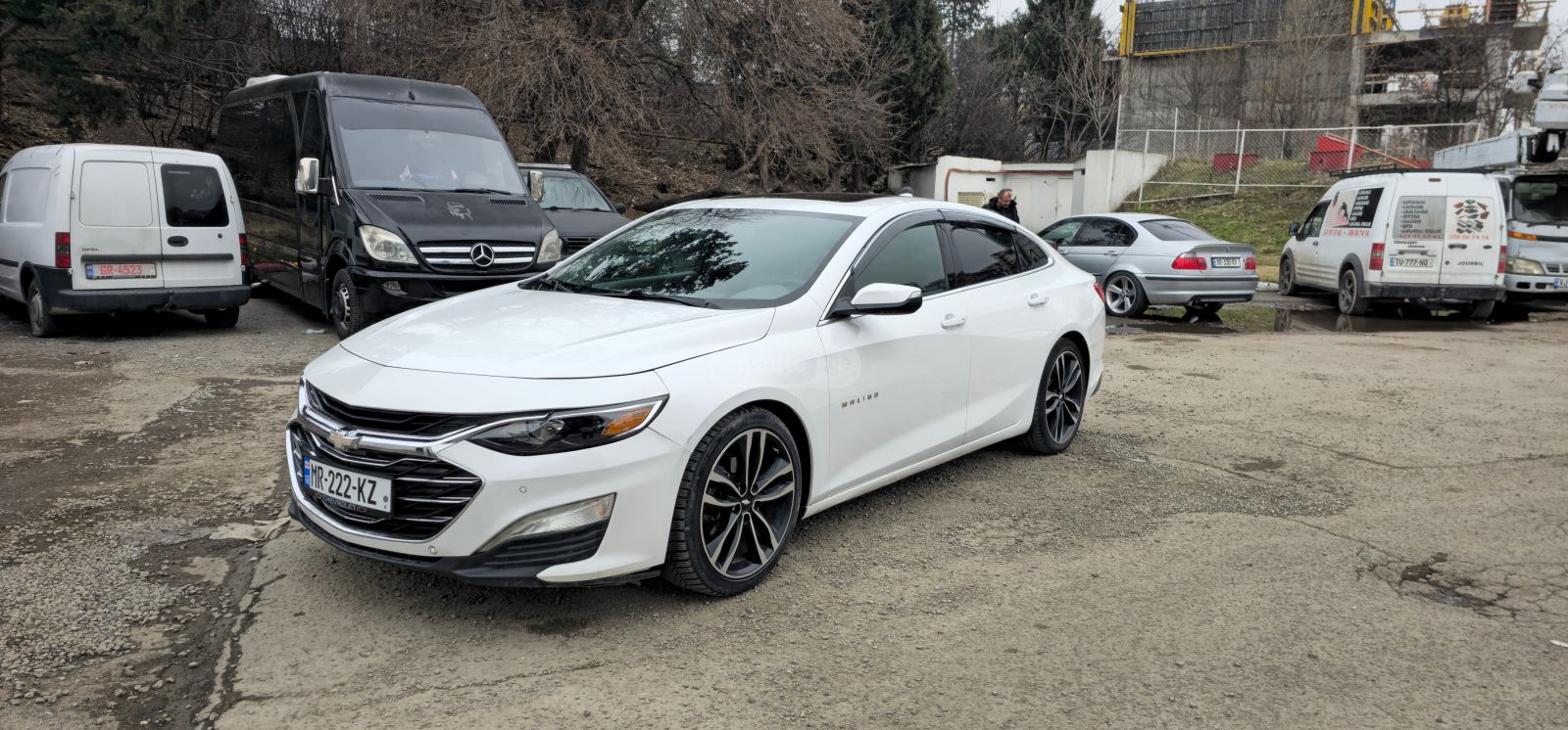 Chevrolet Malibu 2017 — photo 2