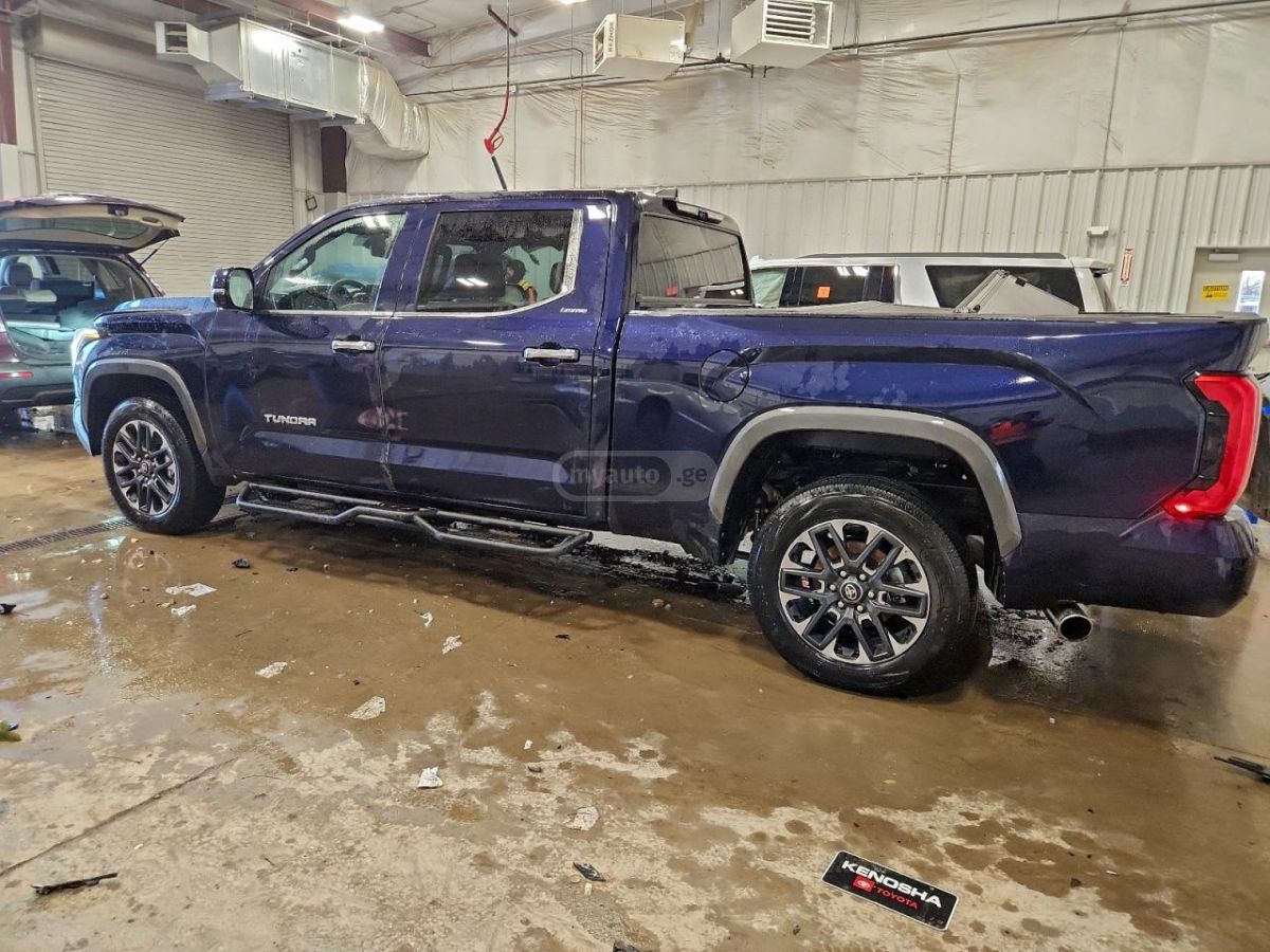 Toyota Tundra 2025 — photo 2