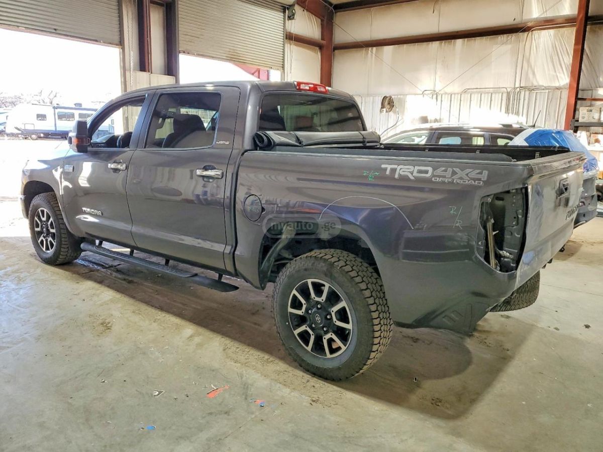 Toyota Tundra 2016 — photo 2