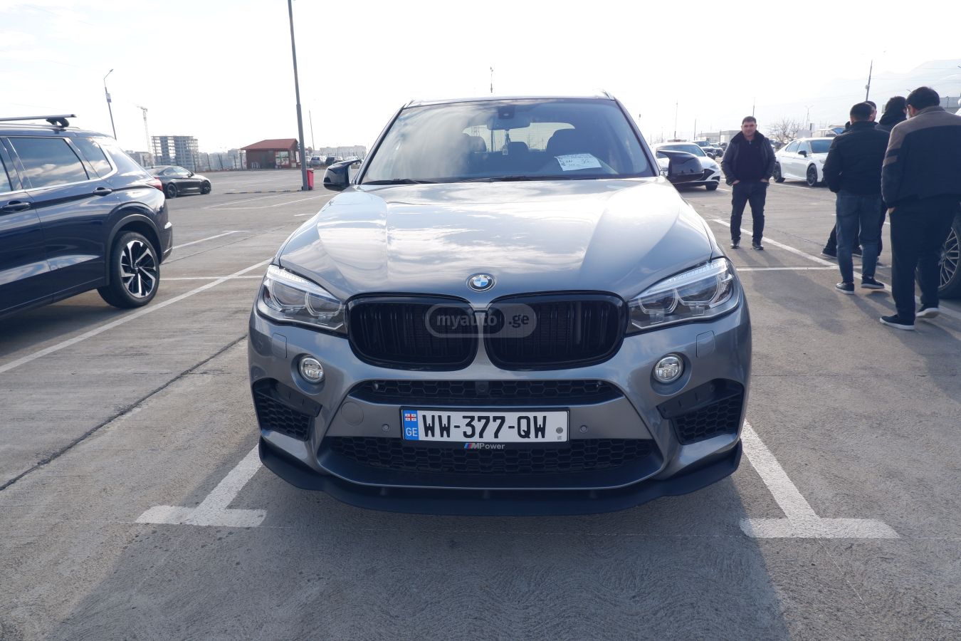 BMW X5 2015 — photo 2