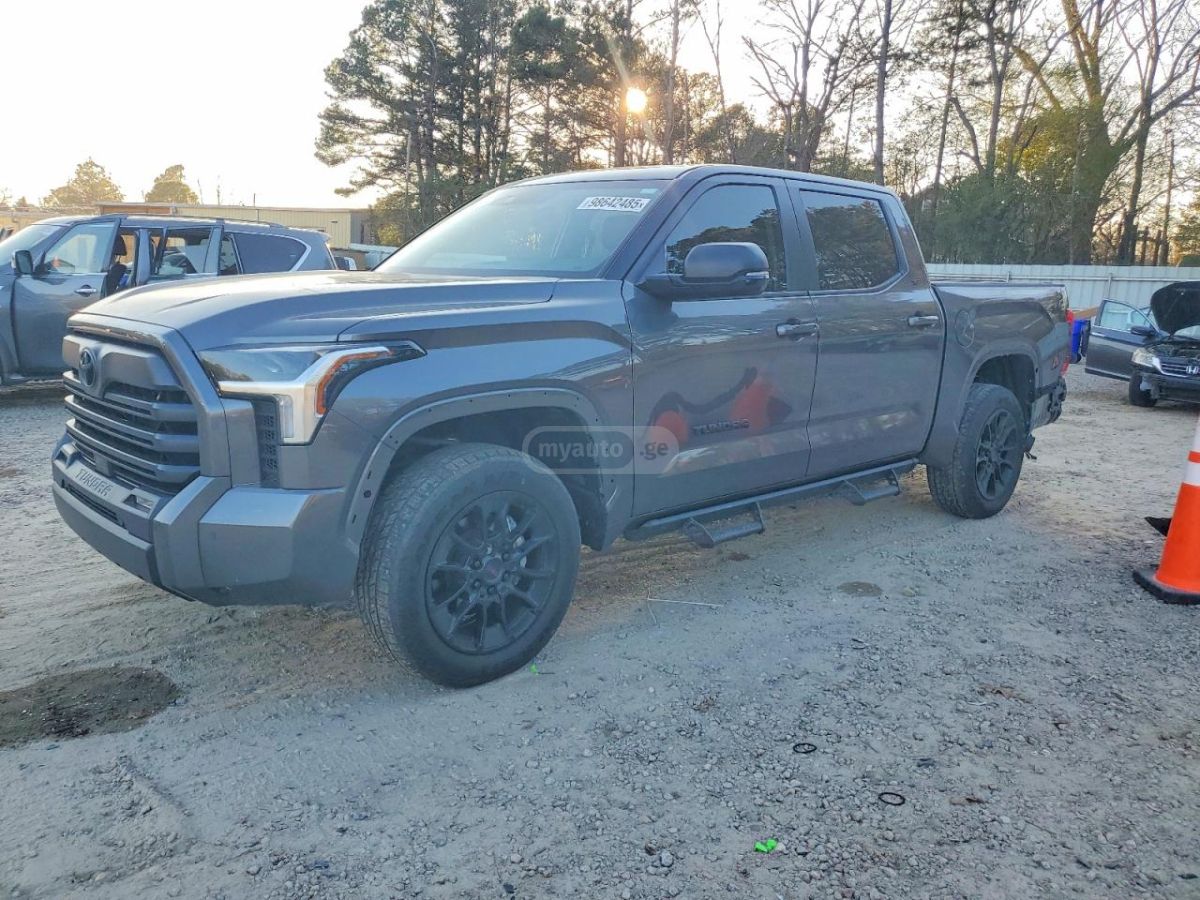 Toyota Tundra