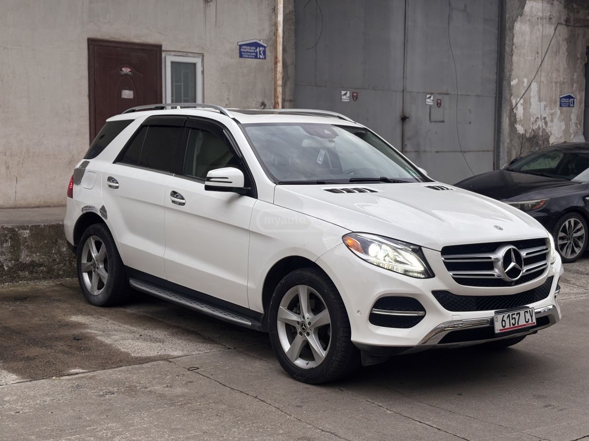 Mercedes-Benz GLE 350 2018 — photo 2