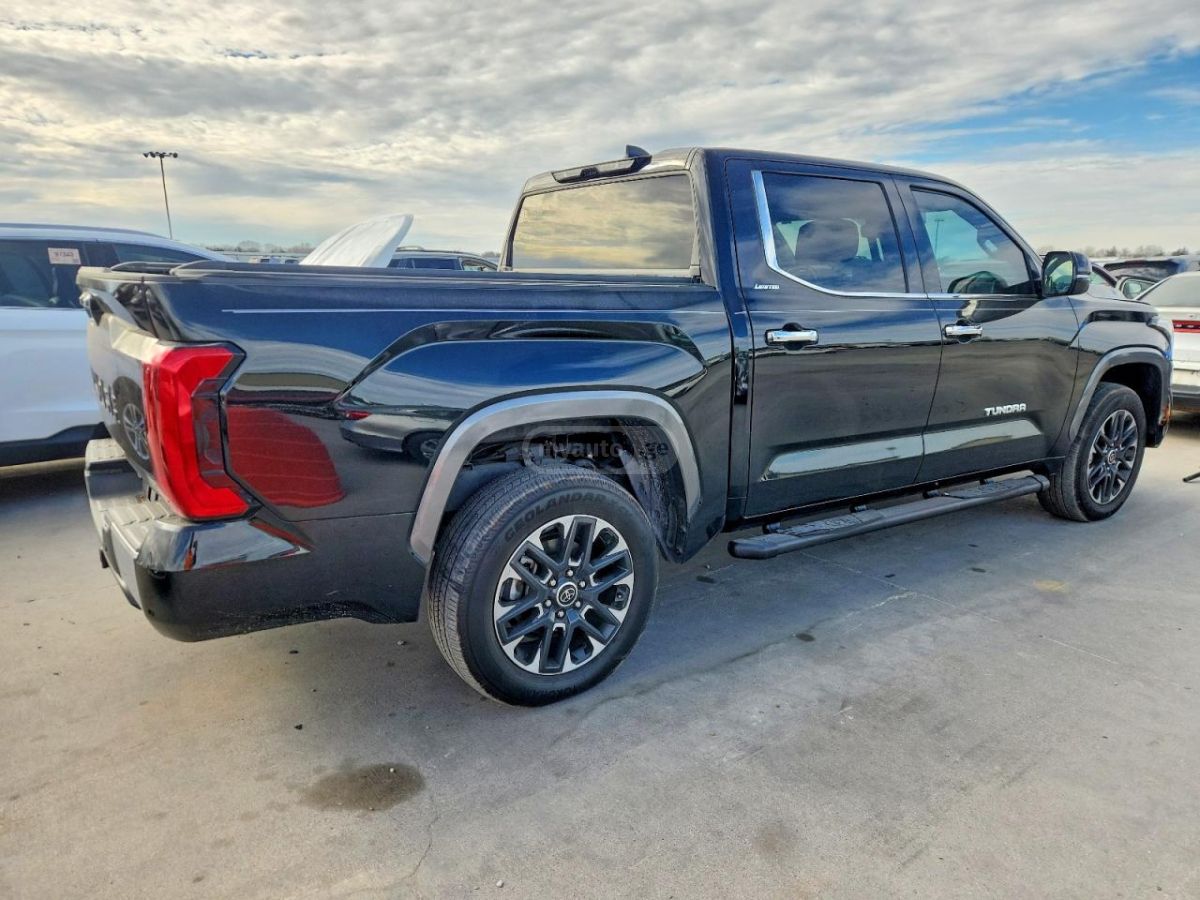 Toyota Tundra 2024 — photo 2