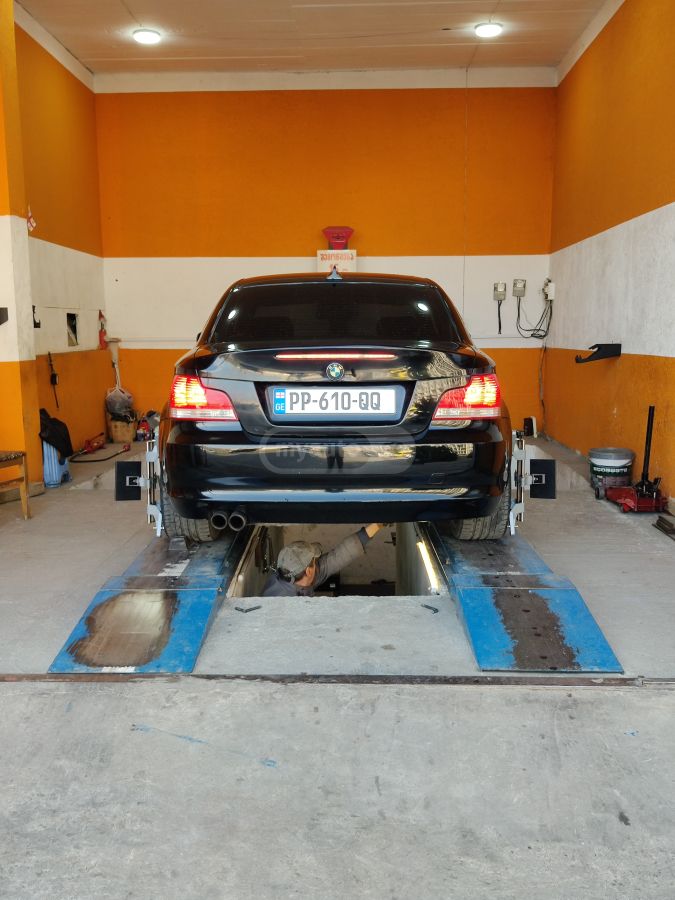 BMW 128 2009 — photo 2