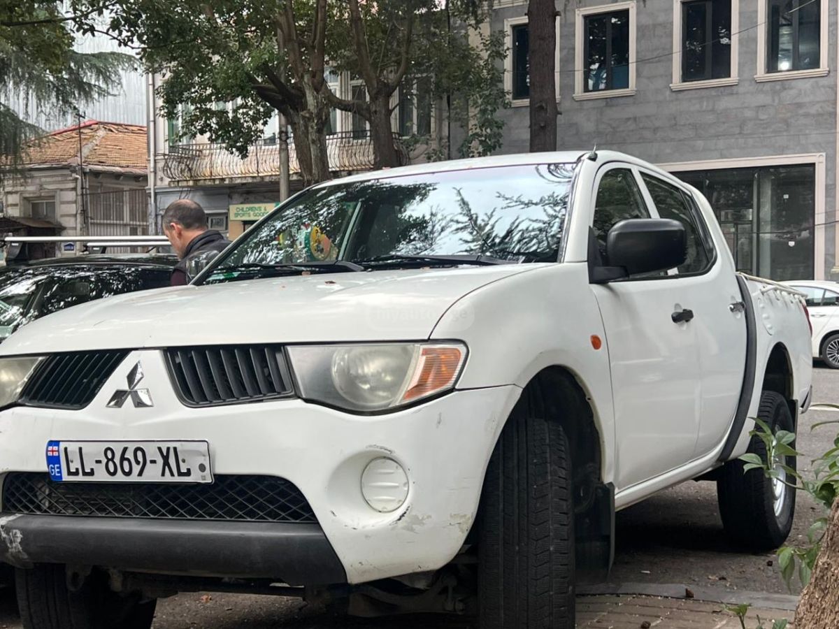 Mitsubishi L 200 2008 — photo 2