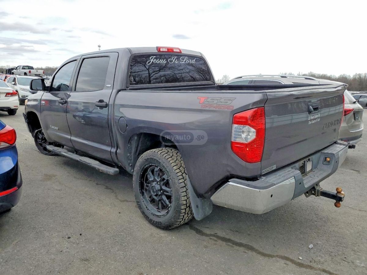 Toyota Tundra 2016 — photo 2