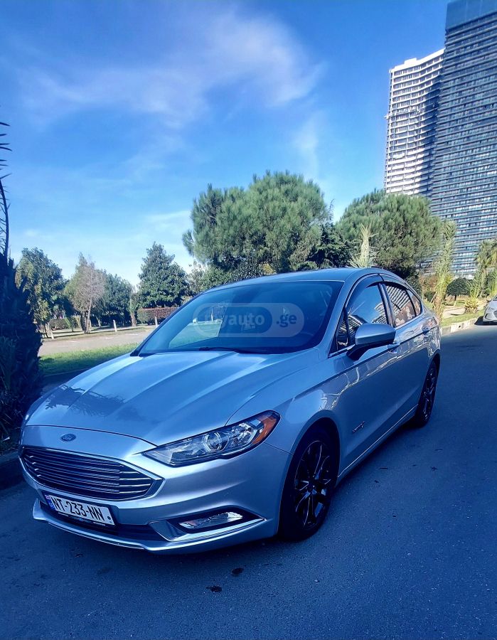 Ford Fusion 2018 — photo 2