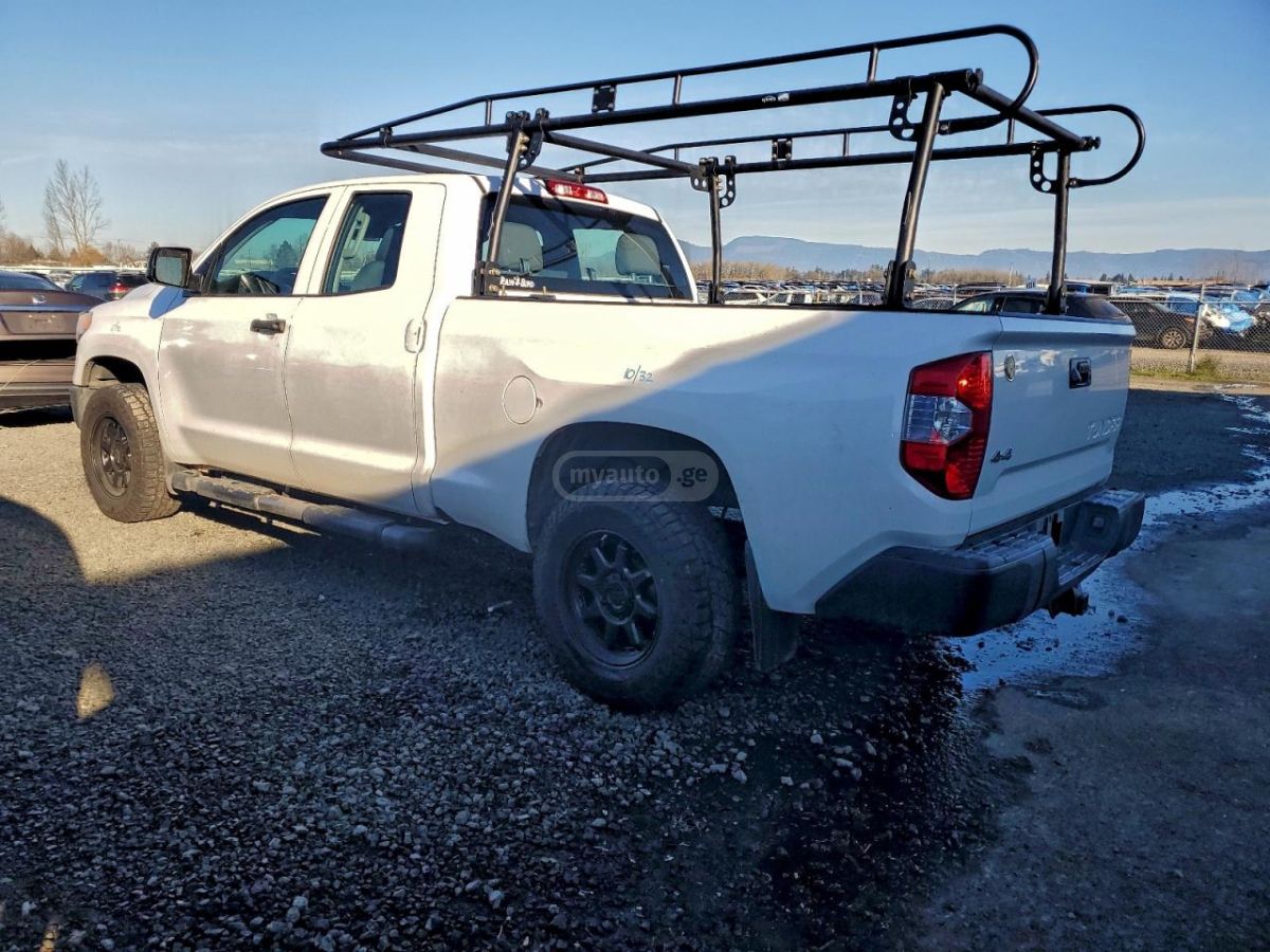 Toyota Tundra 2015 — photo 2