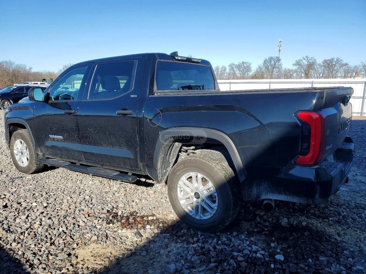 Toyota Tundra 2024 — photo 2