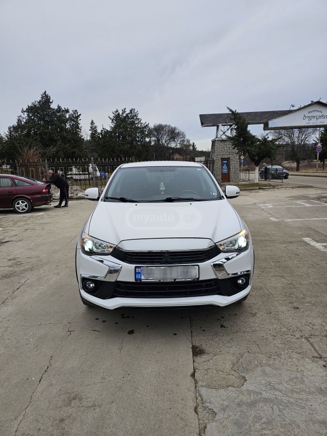 Mitsubishi Outlander Sport 2016 — photo 2