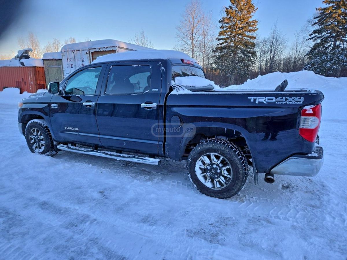 Toyota Tundra 2015 — photo 2