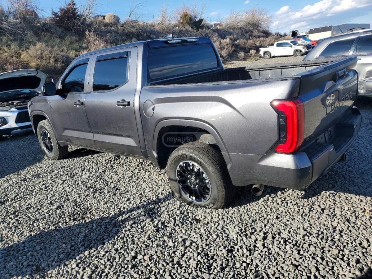 Toyota Tundra 2025 — photo 2