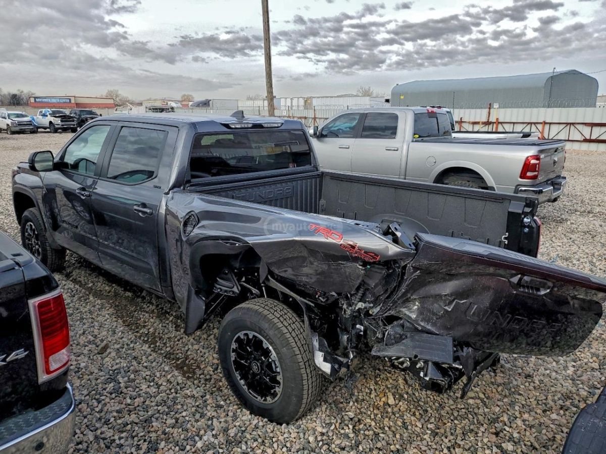 Toyota Tundra 2026 — photo 2