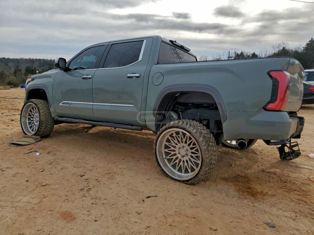 Toyota Tundra 2024 — photo 2