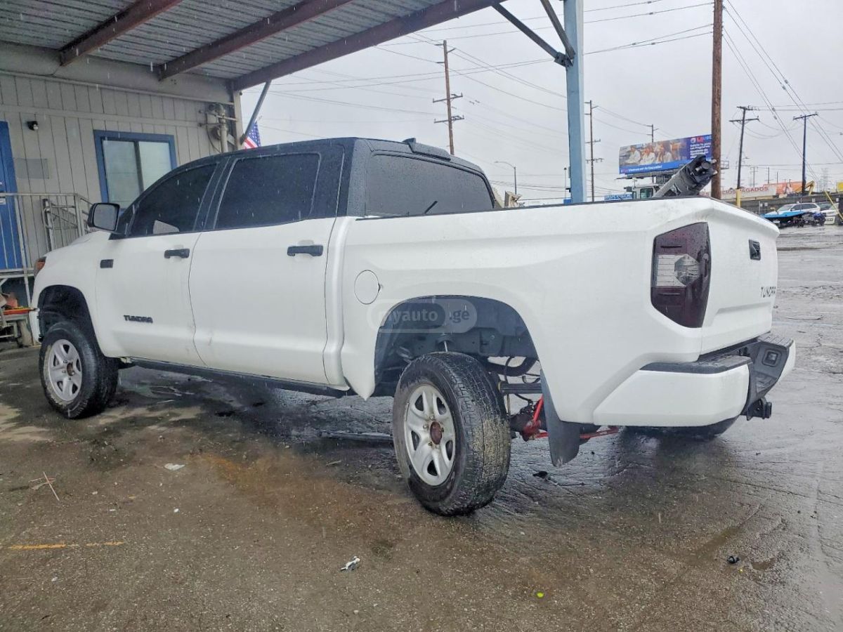 Toyota Tundra 2020 — photo 2