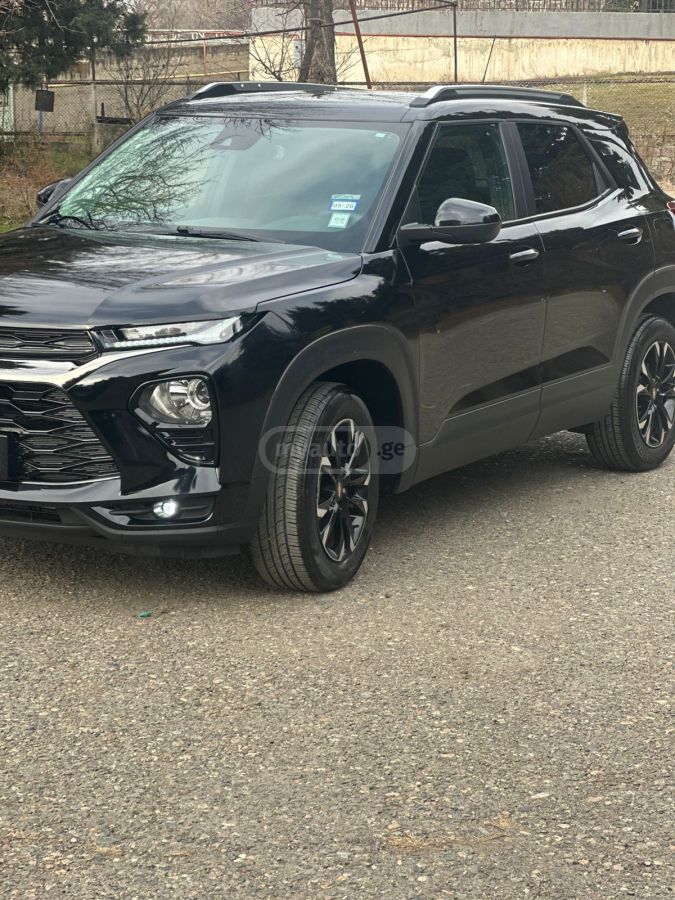 Chevrolet Trailblazer 2021 — photo 2