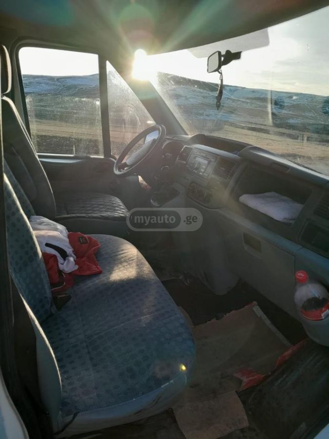 Ford Transit 2008 — photo 2
