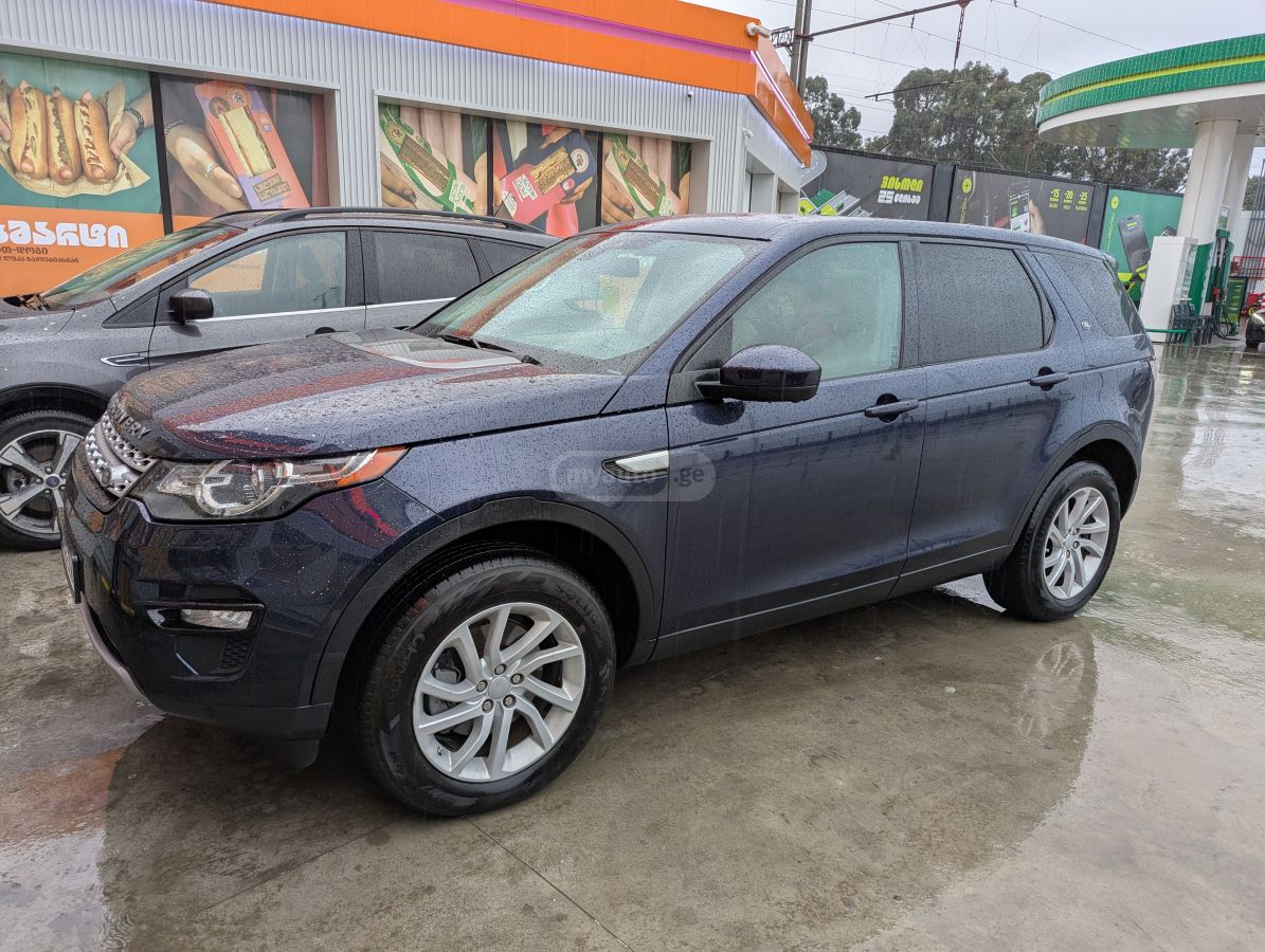 Land Rover Discovery Sport 2016 — photo 2