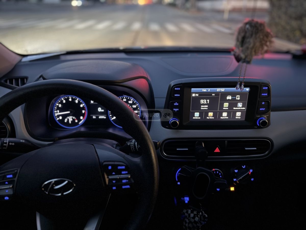 Hyundai Kona 2021 — photo 2