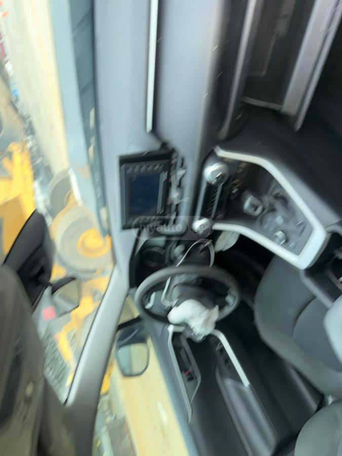 Toyota RAV4 2022 — photo 2