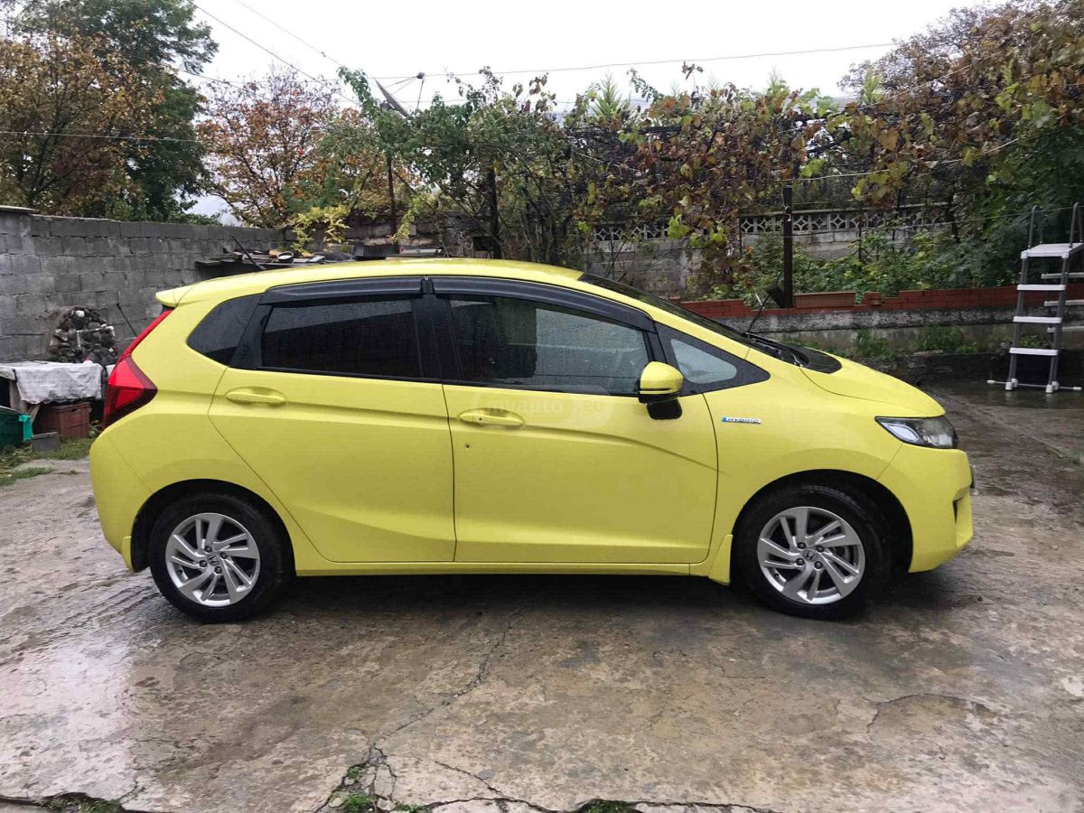Honda Fit 2013 — photo 2