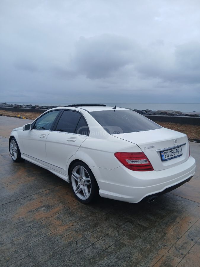 Mercedes-Benz C 250 2013 — photo 2
