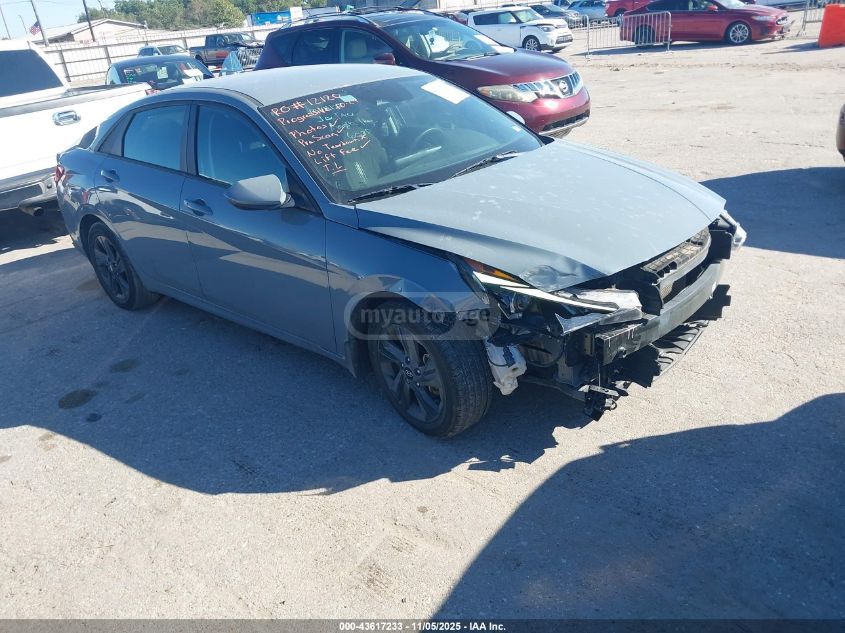 Hyundai Elantra 2022 — photo 2