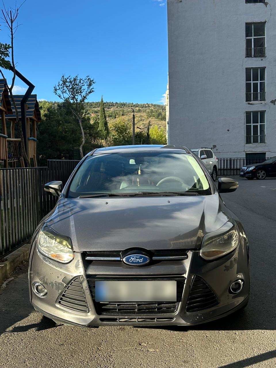 Ford Focus 2012 — photo 2