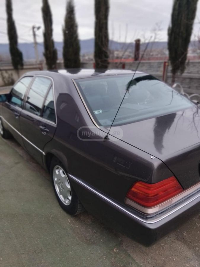 Mercedes-Benz S 320 1991 — photo 2