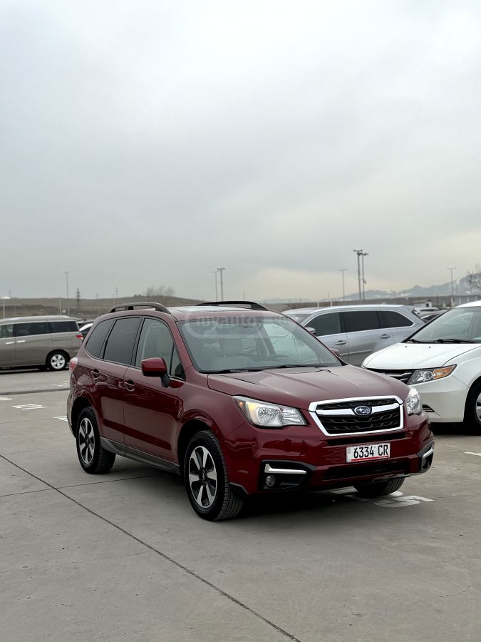 Subaru Forester 2018 — photo 2