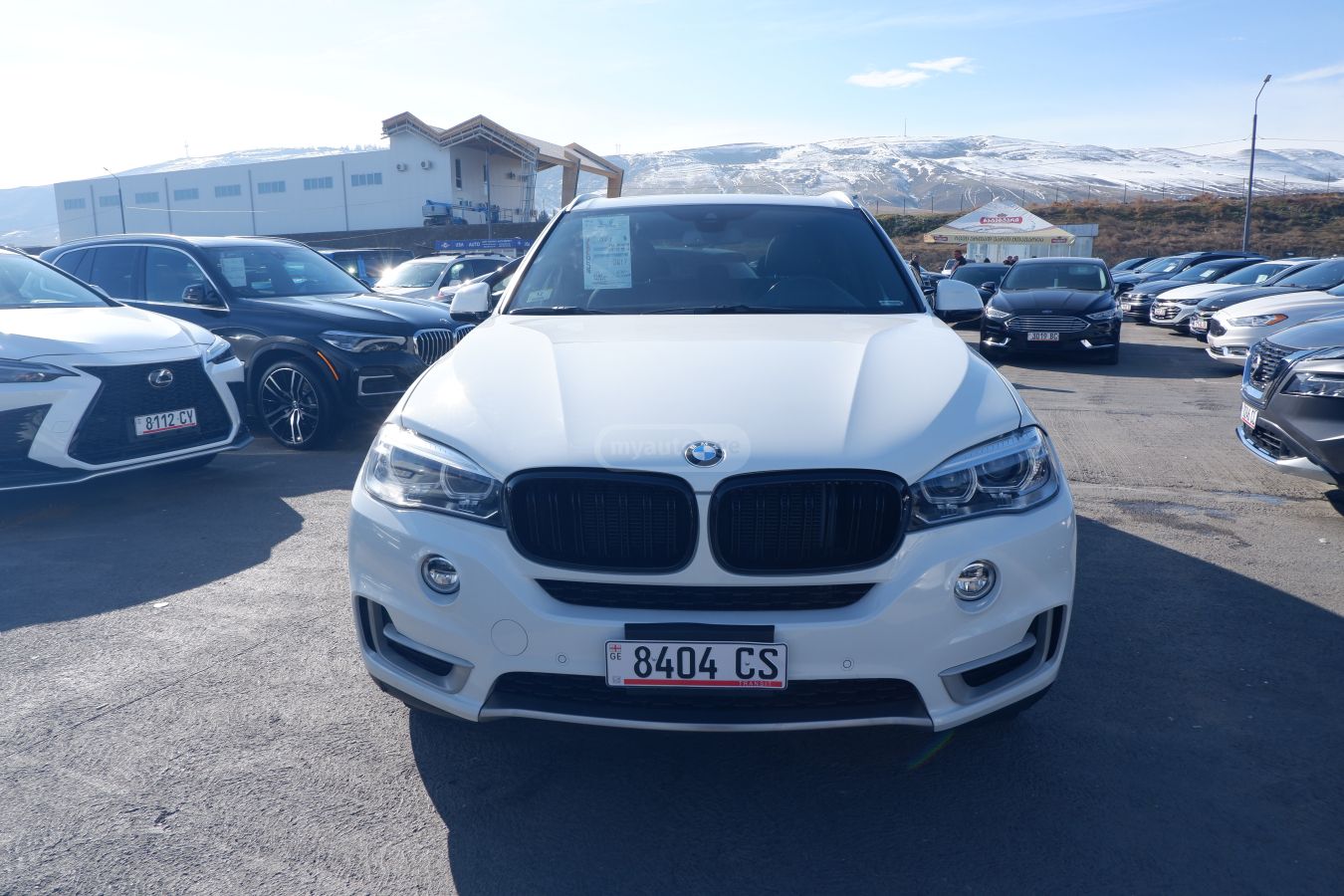 BMW X5 2017 — photo 2