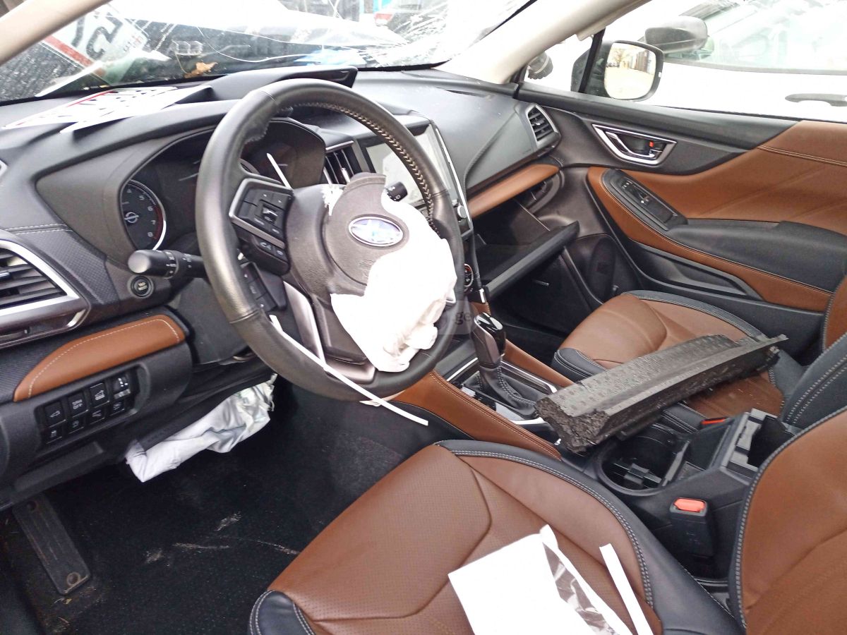 Subaru Forester 2023 — photo 2