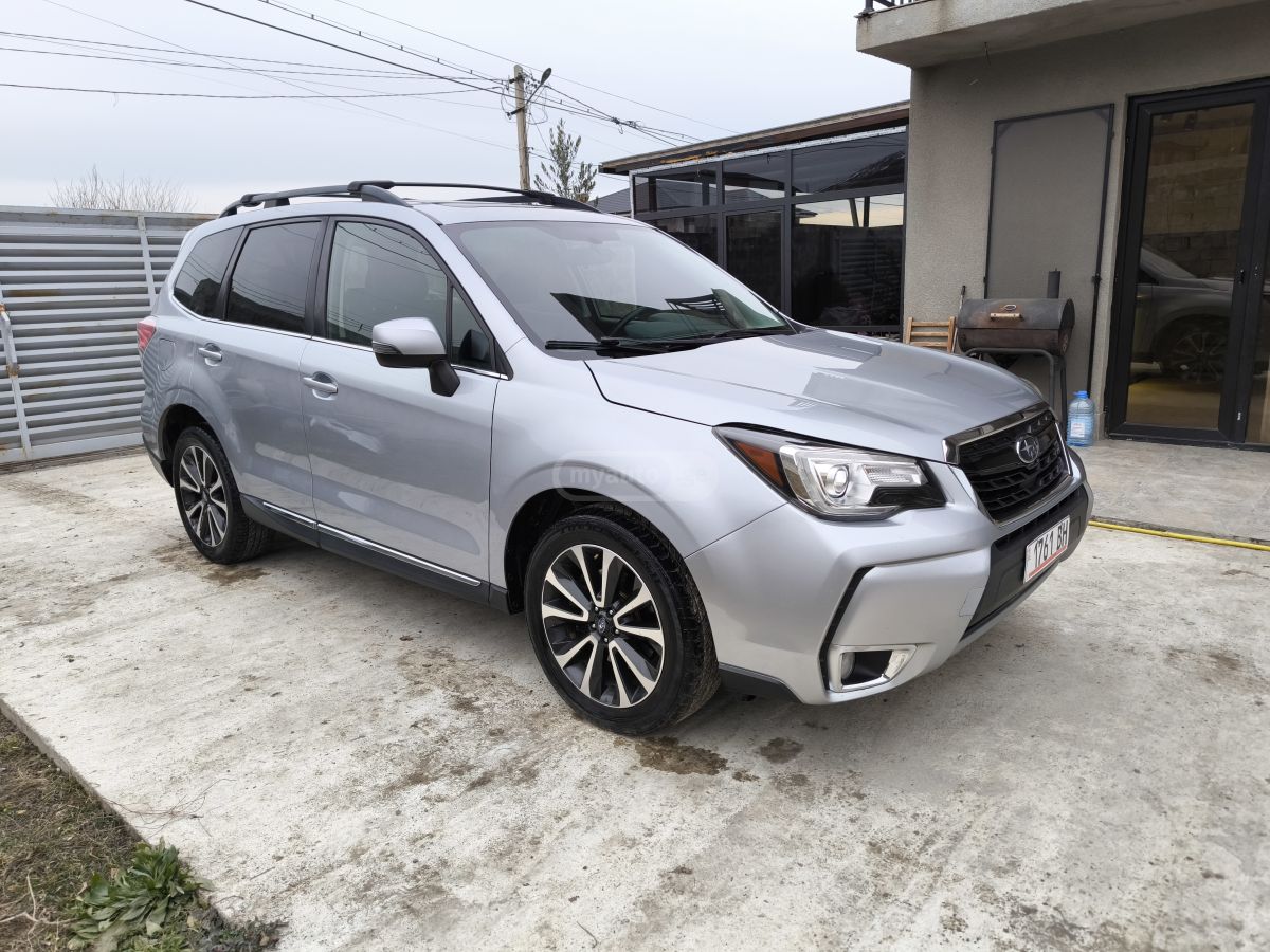 Subaru Forester 2016 — photo 2