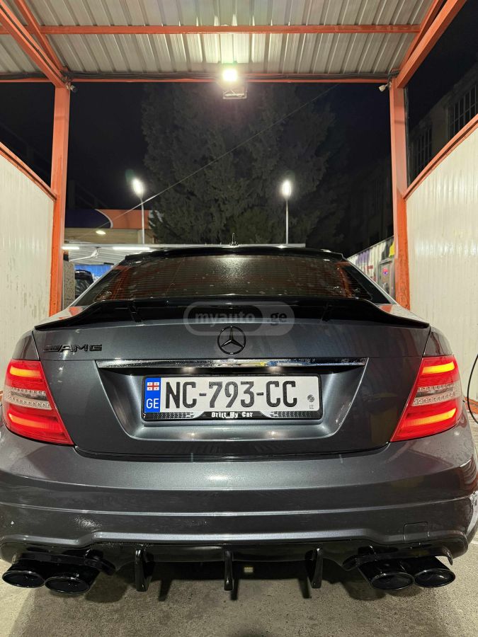 Mercedes-Benz C 250 2014 — photo 2