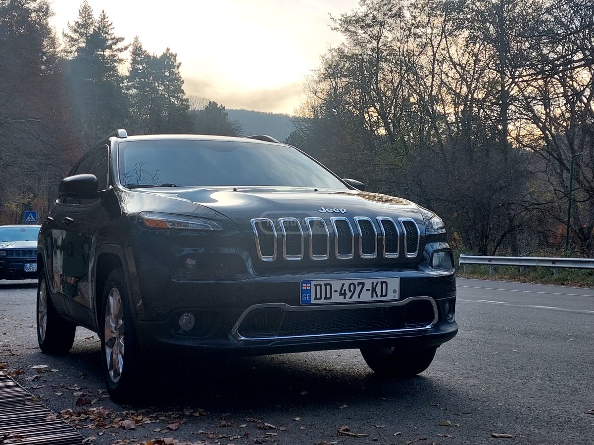 Jeep Cherokee 2016 — photo 2