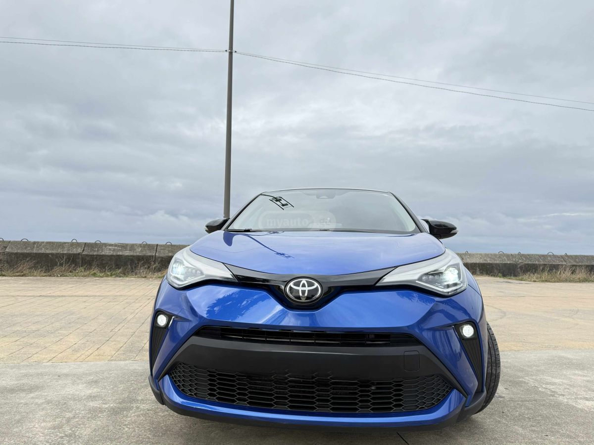 Toyota C-HR 2021 — photo 2