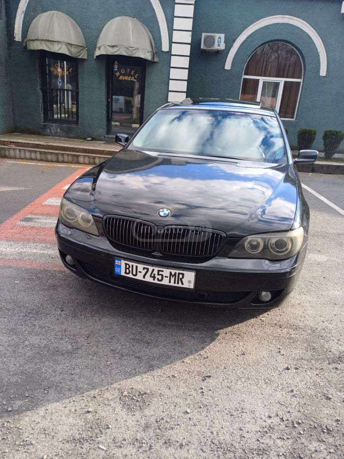 BMW 730