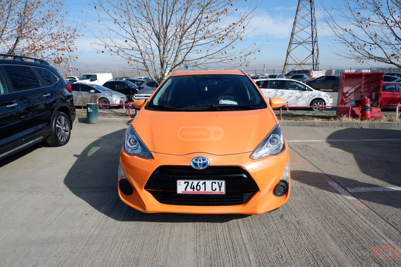 Toyota Prius C 2014 — photo 2
