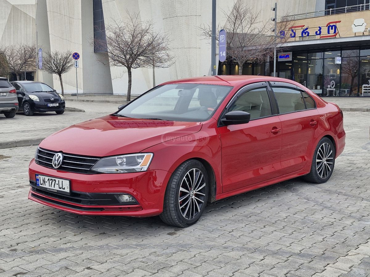 Volkswagen Jetta 2015 — photo 2