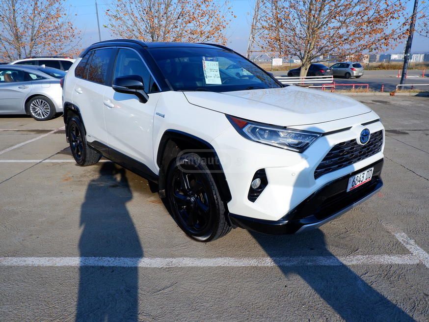 Toyota RAV 4 2020 — photo 2