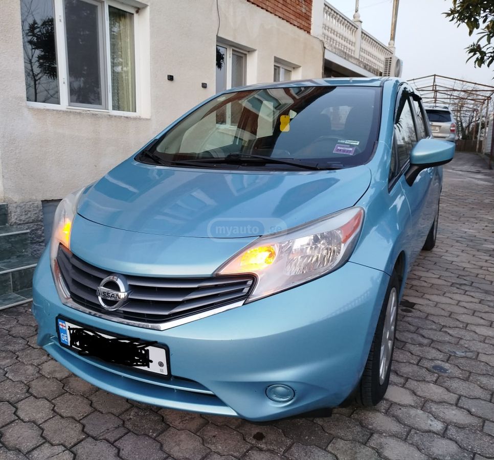 Nissan Versa 2015 — photo 2