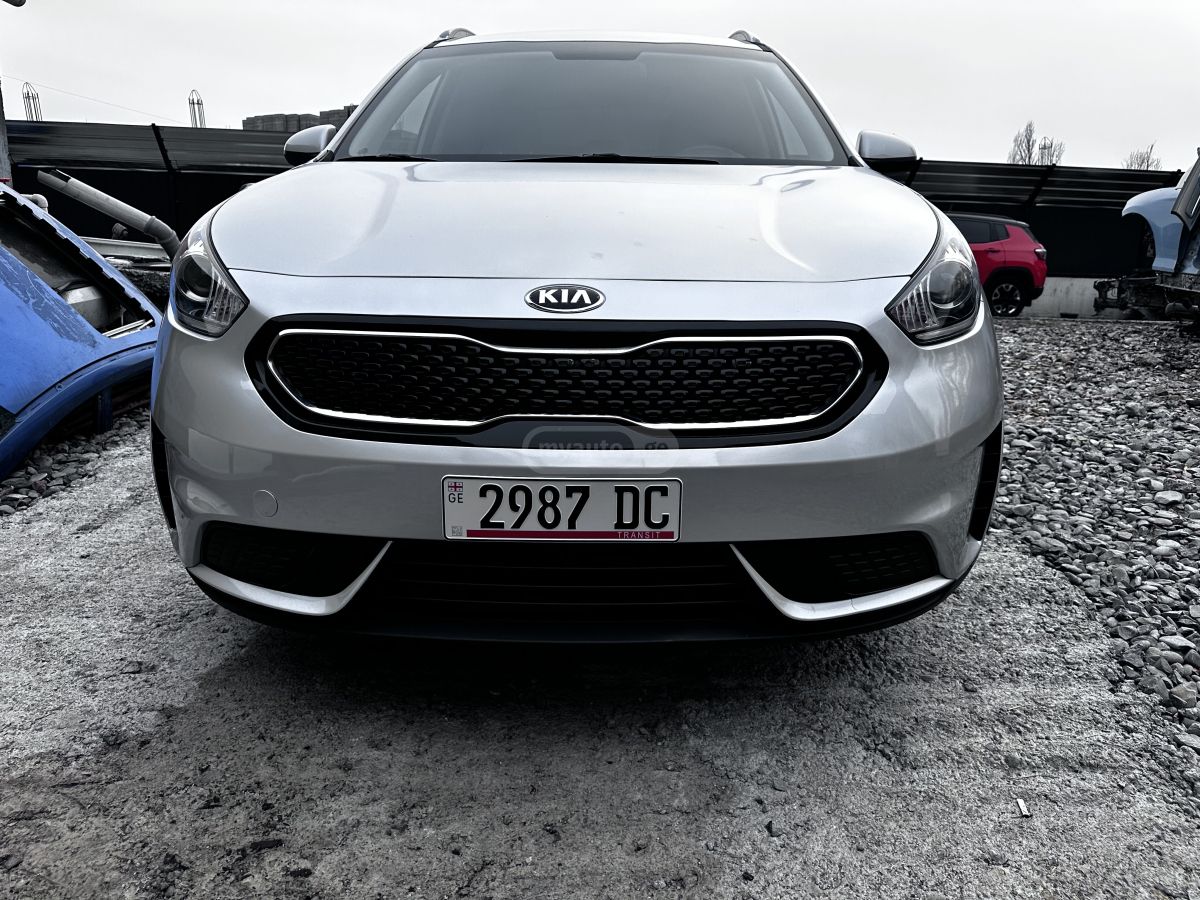 Kia Niro 2018 — photo 2