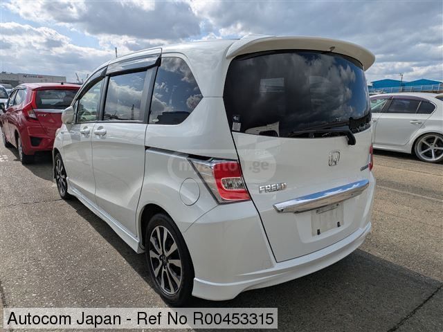 Honda Freed 2014 — photo 2