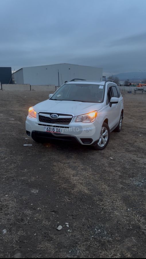 Subaru Forester 2014 — photo 2