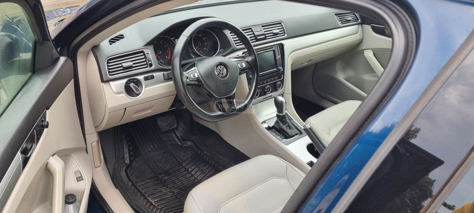 Volkswagen Passat 2018 — photo 2